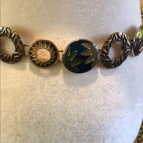 CHICOS MEDALLIONS CHAIN BELT EXCELLENT CONDITION - Picture 4 of 7